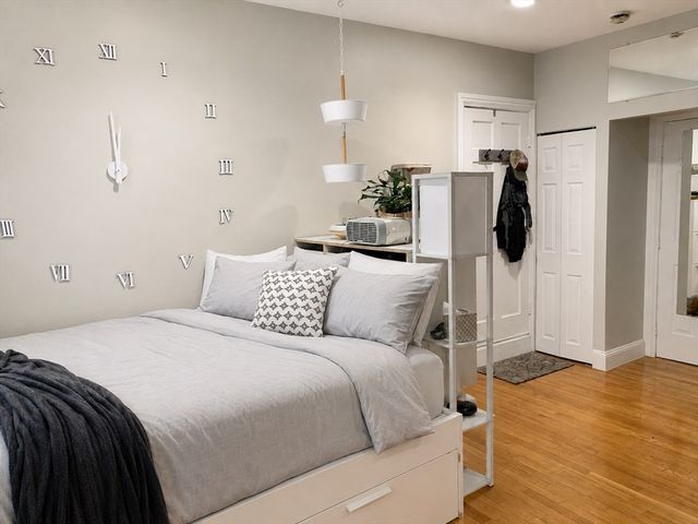 42 W Newton St 3B, Boston, MA 02118