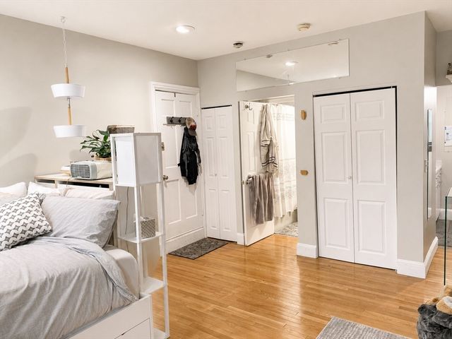 42 W Newton St 3B, Boston, MA 02118