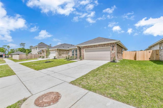 3015 King Oaks Street, Baytown, TX 77251