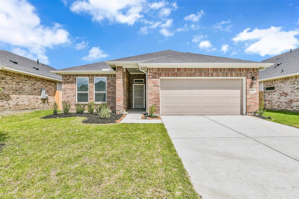 3015 King Oaks Street, Baytown, TX 77251