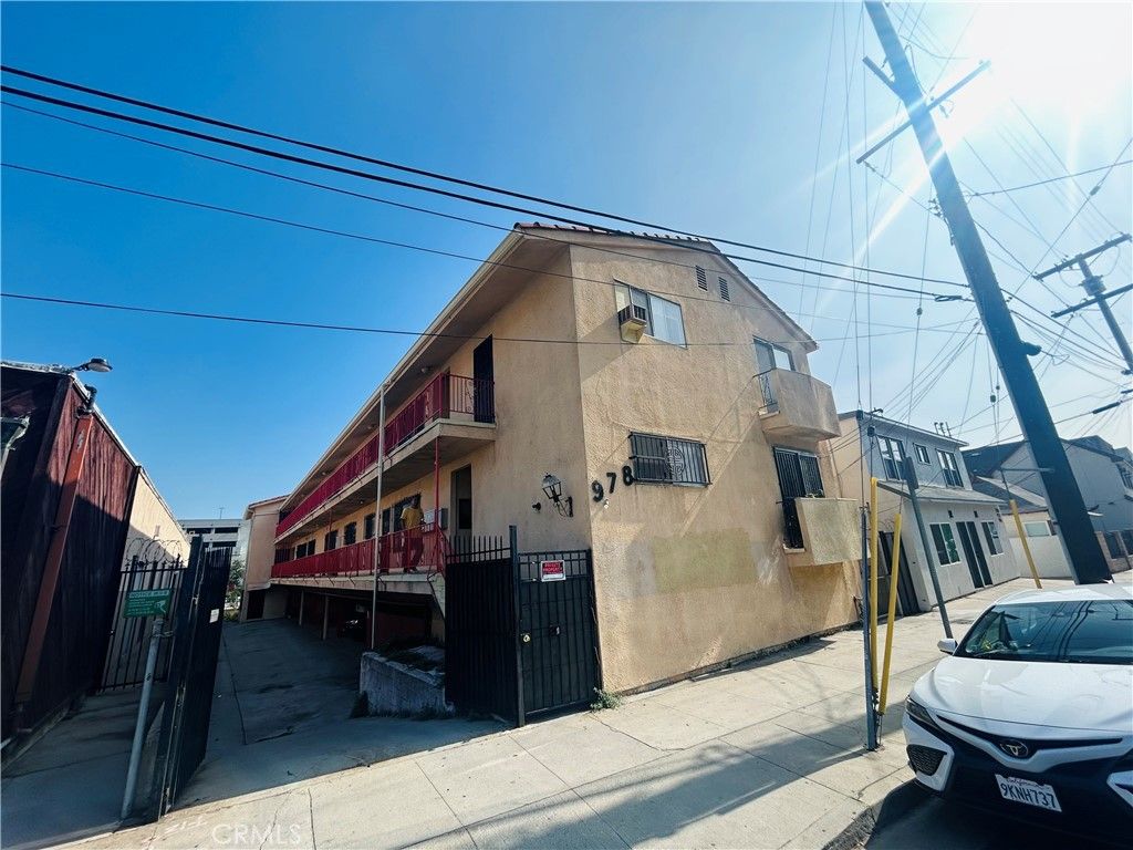 980 Yale, Los Angeles, CA 90012