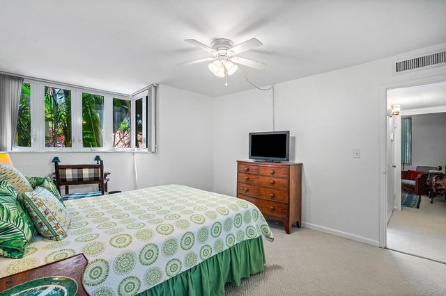 223 Atlantic Avenue D2, Palm Beach, FL 33480