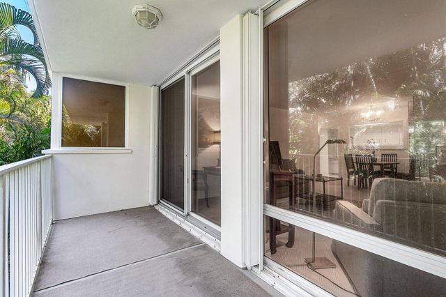 223 Atlantic Avenue D2, Palm Beach, FL 33480