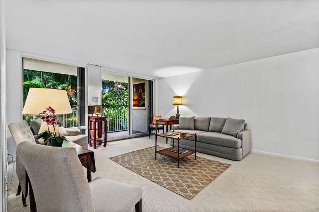 223 Atlantic Avenue D2, Palm Beach, FL 33480