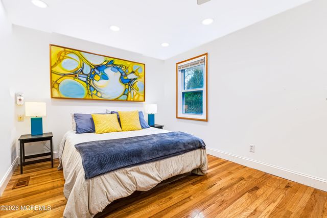 414 Roosevelt Avenue, Oakhurst, NJ 07755