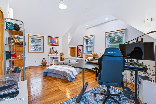 414 Roosevelt Avenue, Oakhurst, NJ 07755