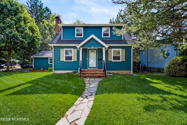 414 Roosevelt Avenue, Oakhurst, NJ 07755