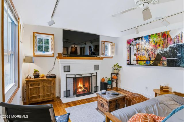 414 Roosevelt Avenue, Oakhurst, NJ 07755