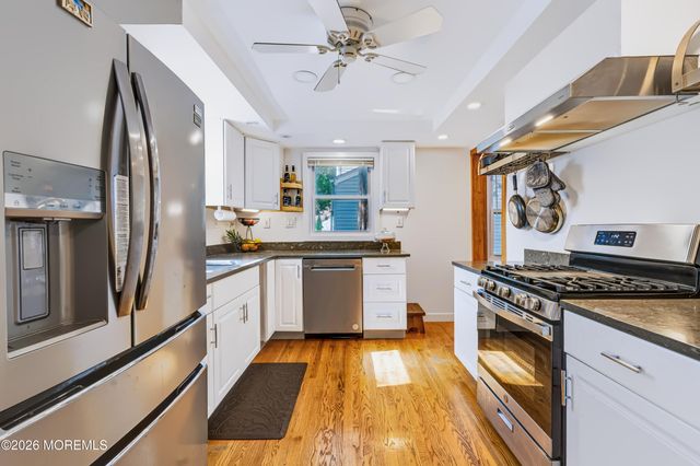 414 Roosevelt Avenue, Oakhurst, NJ 07755