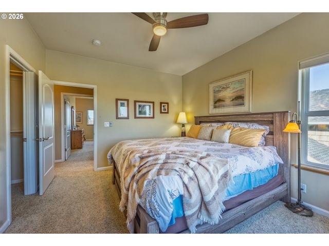 1587 Nw 39TH St, Lincoln City, OR 97367