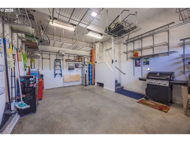 1587 Nw 39TH St, Lincoln City, OR 97367