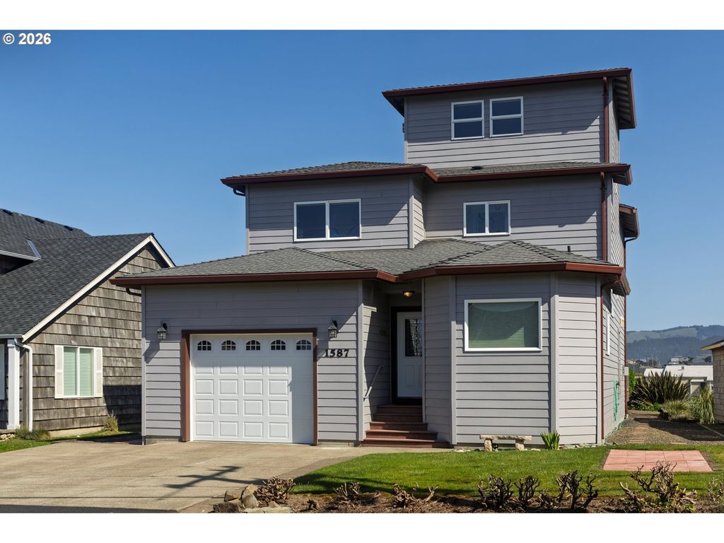 1587 Nw 39TH St, Lincoln City, OR 97367