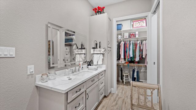 18519 Spellman Ridge Drive, Tomball, TX 77377