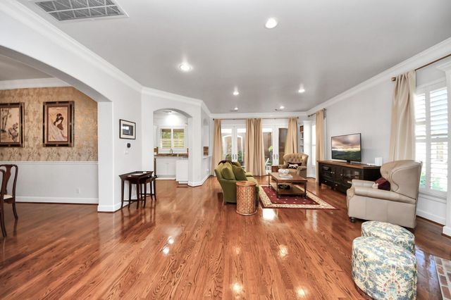 6302 Hermann Lake Drive, Houston, TX 77021