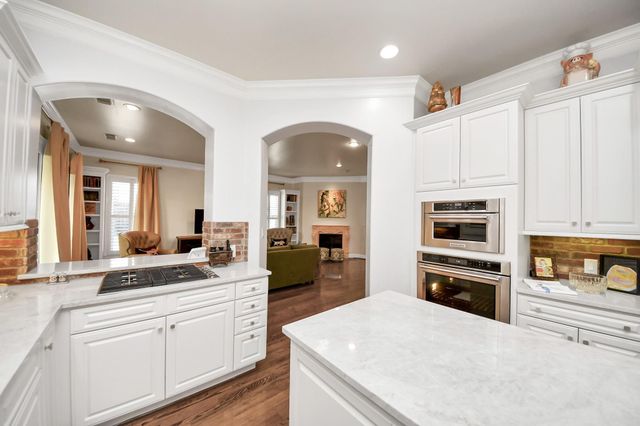 6302 Hermann Lake Drive, Houston, TX 77021