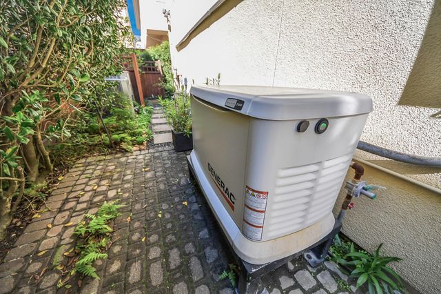 6302 Hermann Lake Drive, Houston, TX 77021