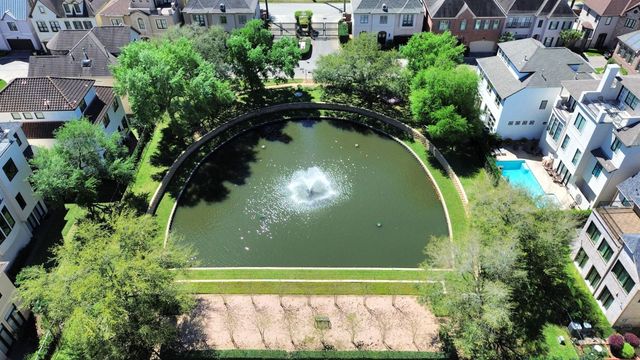6302 Hermann Lake Drive, Houston, TX 77021