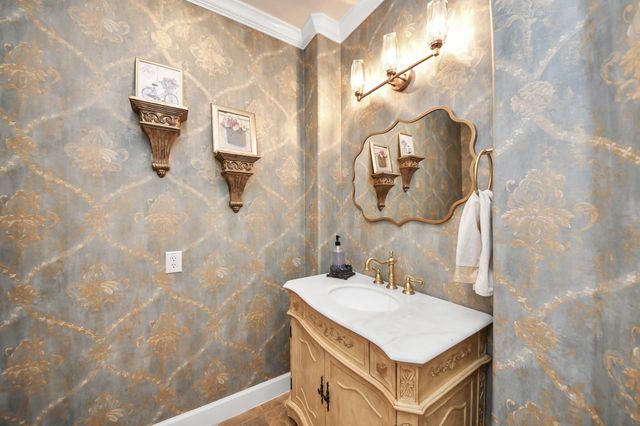 6302 Hermann Lake Drive, Houston, TX 77021