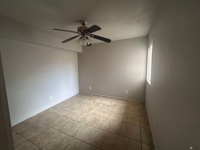 143 W 27 Pl, Yuma, AZ 85365