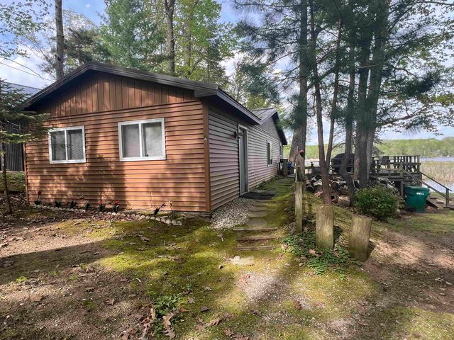 5006 Lake Point Drive, Harrison, MI 48625