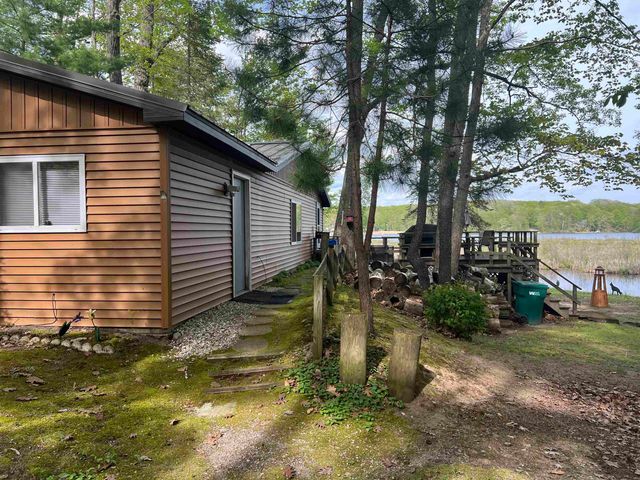 5006 Lake Point Drive, Harrison, MI 48625