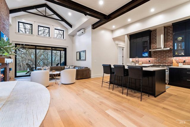 241 S Steel Farm Ave, Eagle, ID 83616