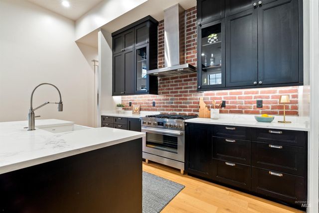 241 S Steel Farm Ave, Eagle, ID 83616