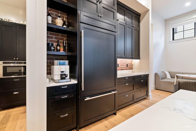 241 S Steel Farm Ave, Eagle, ID 83616