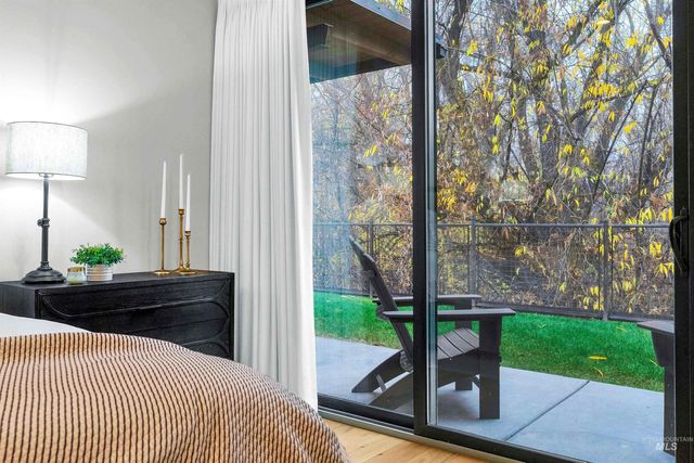 241 S Steel Farm Ave, Eagle, ID 83616