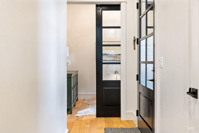 241 S Steel Farm Ave, Eagle, ID 83616