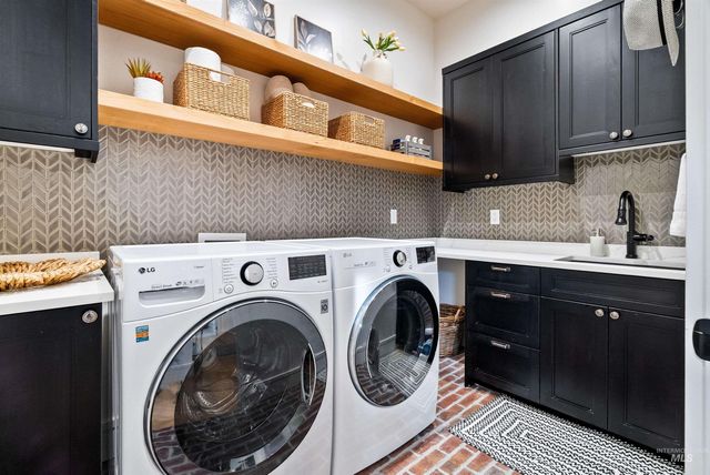 241 S Steel Farm Ave, Eagle, ID 83616