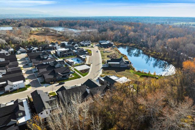 241 S Steel Farm Ave, Eagle, ID 83616