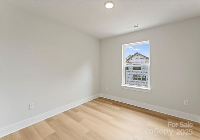 1519 W Rocky River Road, Charlotte, NC 28213