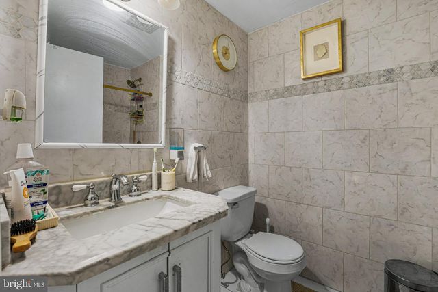 907 EDINBURG RD, Trenton, NJ 08690