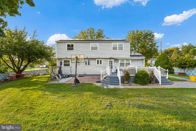 907 EDINBURG RD, Trenton, NJ 08690