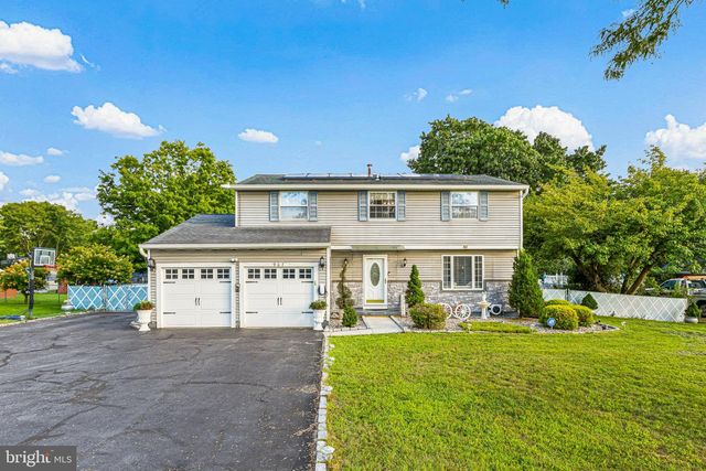 907 EDINBURG RD, Trenton, NJ 08690