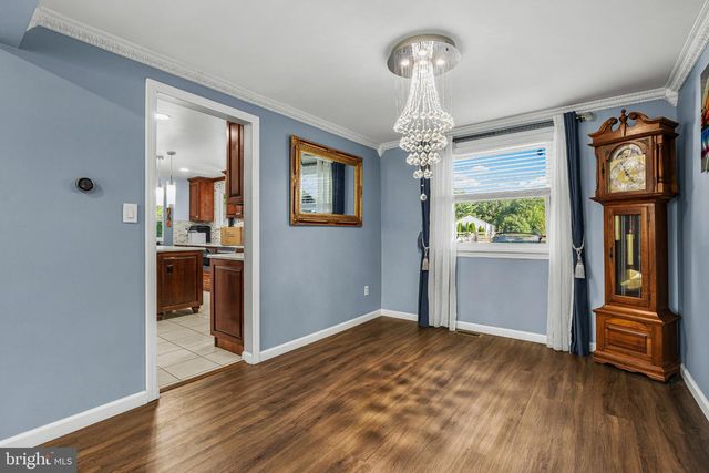 907 EDINBURG RD, Trenton, NJ 08690