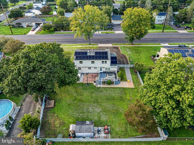 907 EDINBURG RD, Trenton, NJ 08690