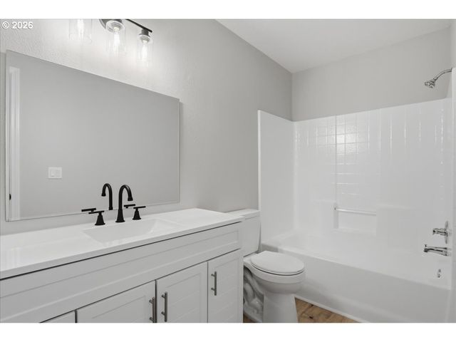 2312 Ne 80TH St, Vancouver, WA 98665