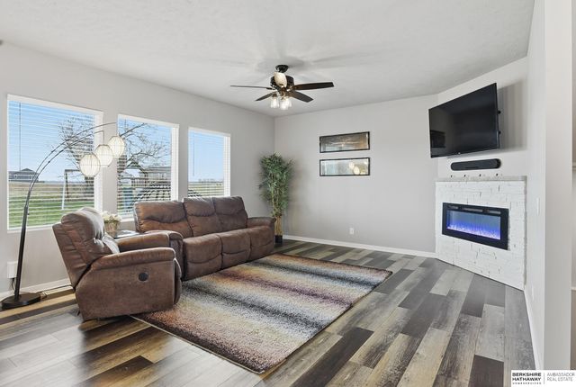 17706 Rampart Street, Omaha, NE 68136