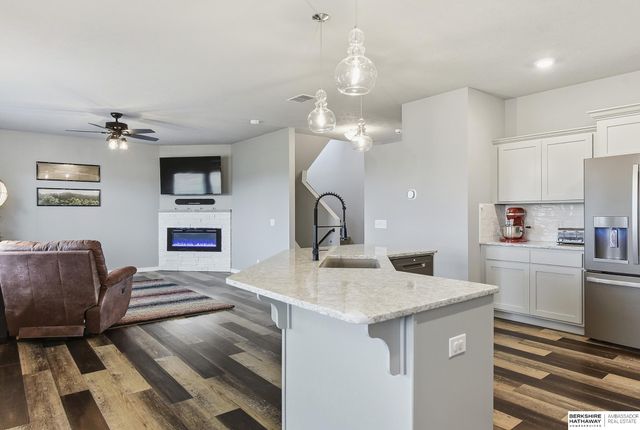 17706 Rampart Street, Omaha, NE 68136