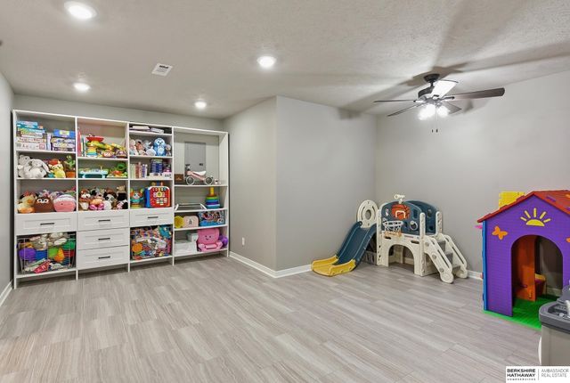 17706 Rampart Street, Omaha, NE 68136