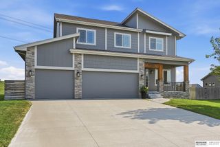 17706 Rampart Street, Omaha, NE 68136