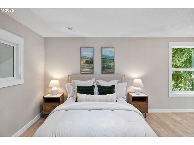 3240 Ne 29TH St, Gresham, OR 97030