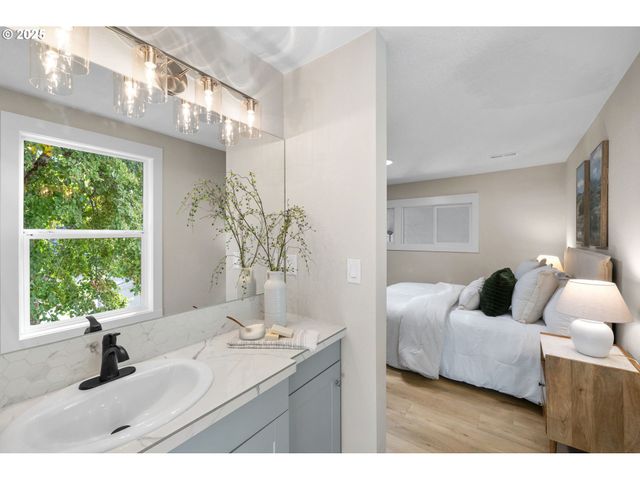 3240 Ne 29TH St, Gresham, OR 97030