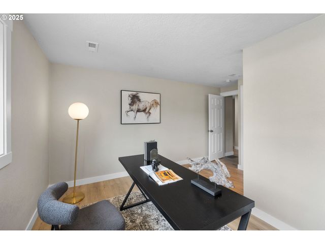 3240 Ne 29TH St, Gresham, OR 97030