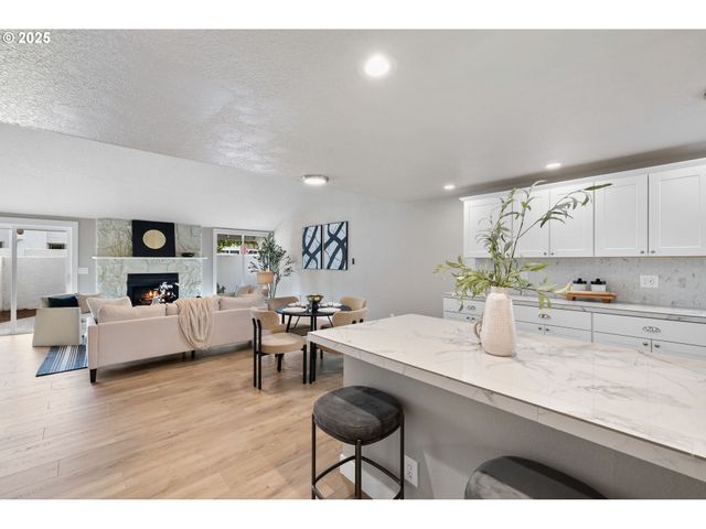 3240 Ne 29TH St, Gresham, OR 97030