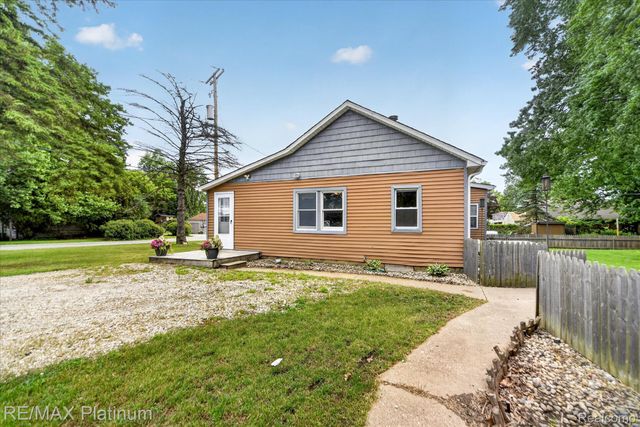 501 Kaiser Road, Unadilla Township, MI 48137