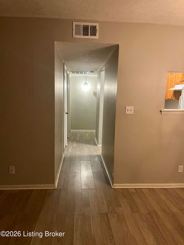 8714 Bayberry Pl 3, Louisville, KY 40242