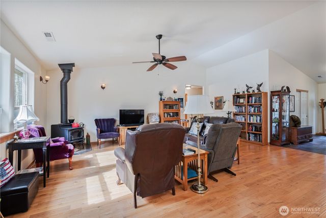 460 Cornell Rd., Toutle, WA 98649